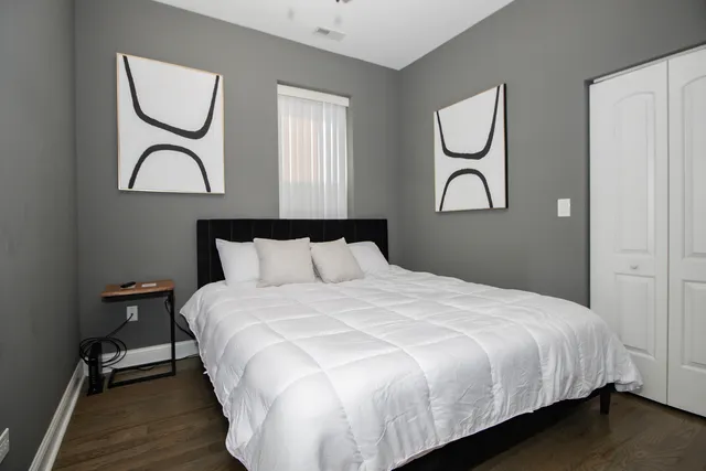 $699,999 | 321 South Richmond Street, Chicago, IL 60612