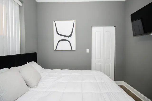 $699,999 | 321 South Richmond Street, Chicago, IL 60612