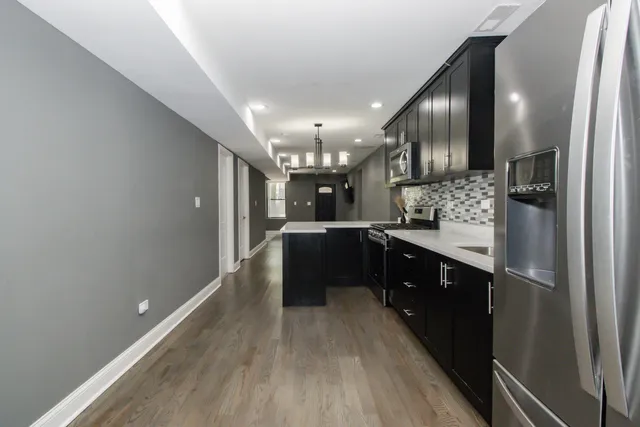 $699,999 | 321 South Richmond Street, Chicago, IL 60612