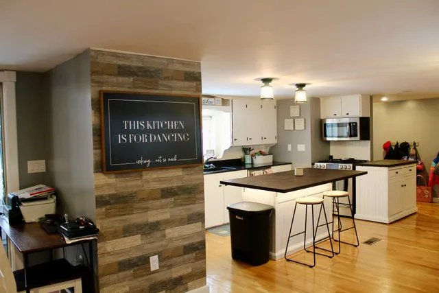 $264,000 | 154 Greenwood Avenue, Farmington, ME 04938