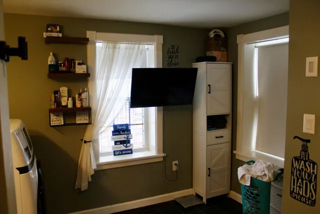 $264,000 | 154 Greenwood Avenue, Farmington, ME 04938