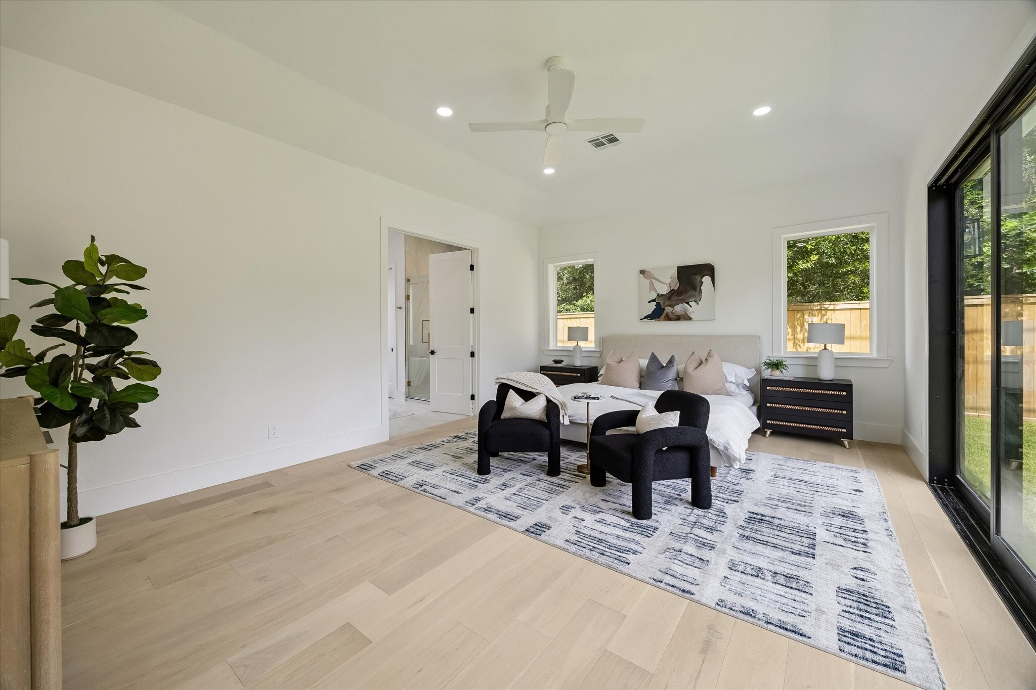 1302 Springrock Lane Houston, TX 77055 - Photo 11 of 23 Gallery Image 11