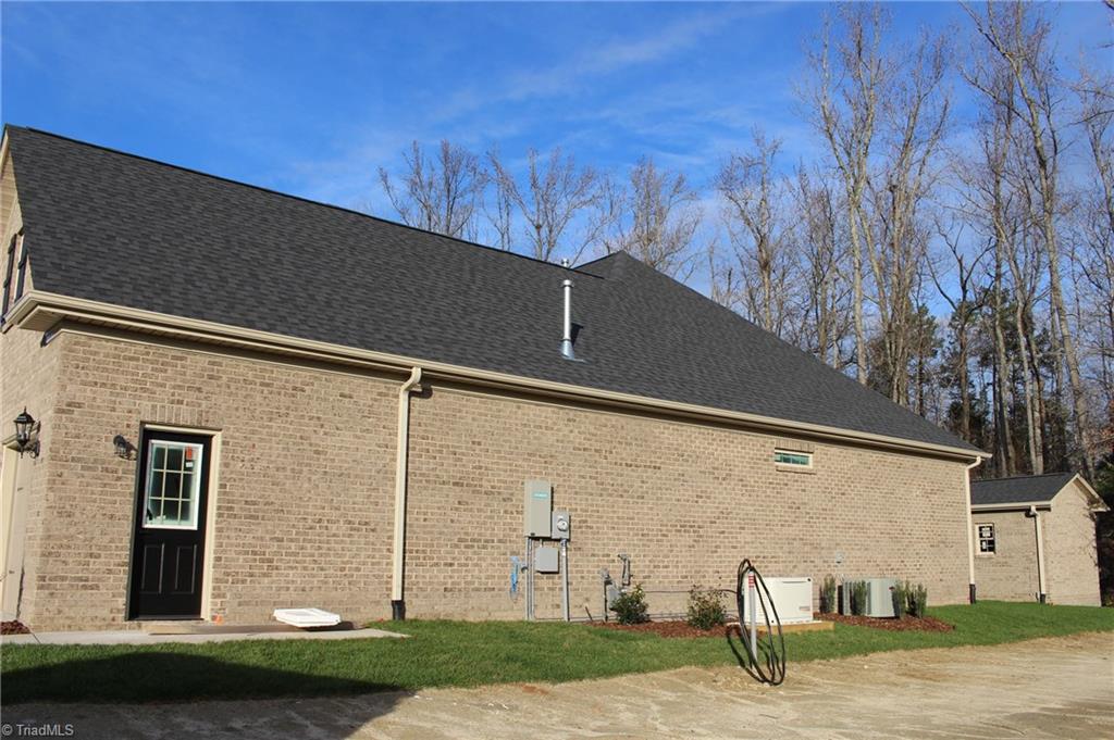 2244 Renaissance Lane High Point, NC 27262 - Photo 2 of 30 Gallery Image 2