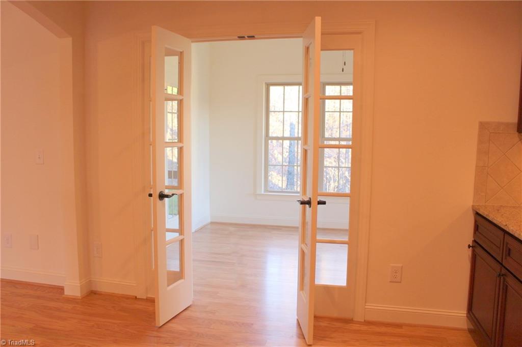 2244 Renaissance Lane High Point, NC 27262 - Photo 12 of 30 Gallery Image 12