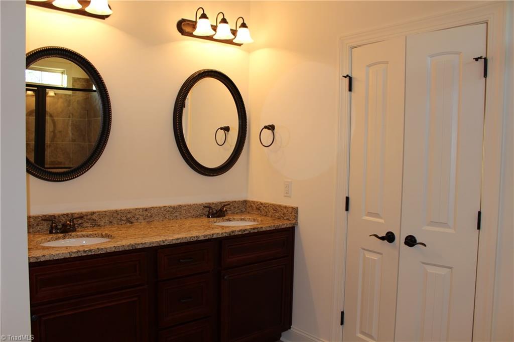 2244 Renaissance Lane High Point, NC 27262 - Photo 17 of 30 Gallery Image 17
