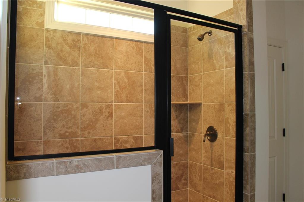 2244 Renaissance Lane High Point, NC 27262 - Photo 19 of 30 Gallery Image 19
