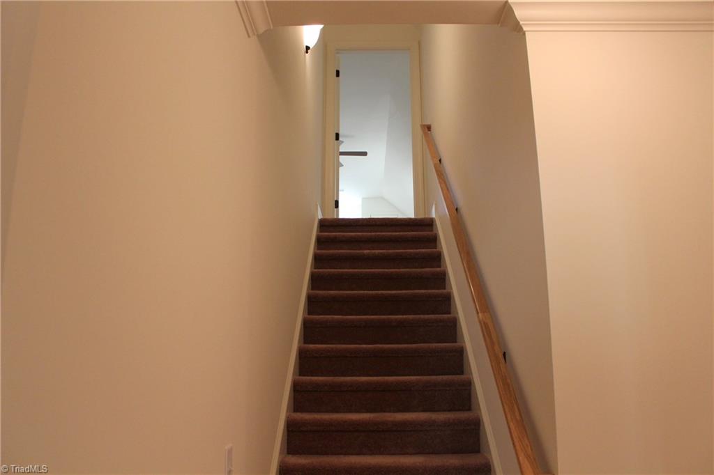 2244 Renaissance Lane High Point, NC 27262 - Photo 21 of 30 Gallery Image 21