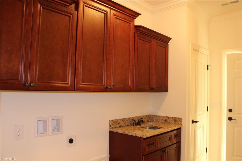 2244 Renaissance Lane High Point, NC 27262 - Photo 27 of 30 Gallery Image 27