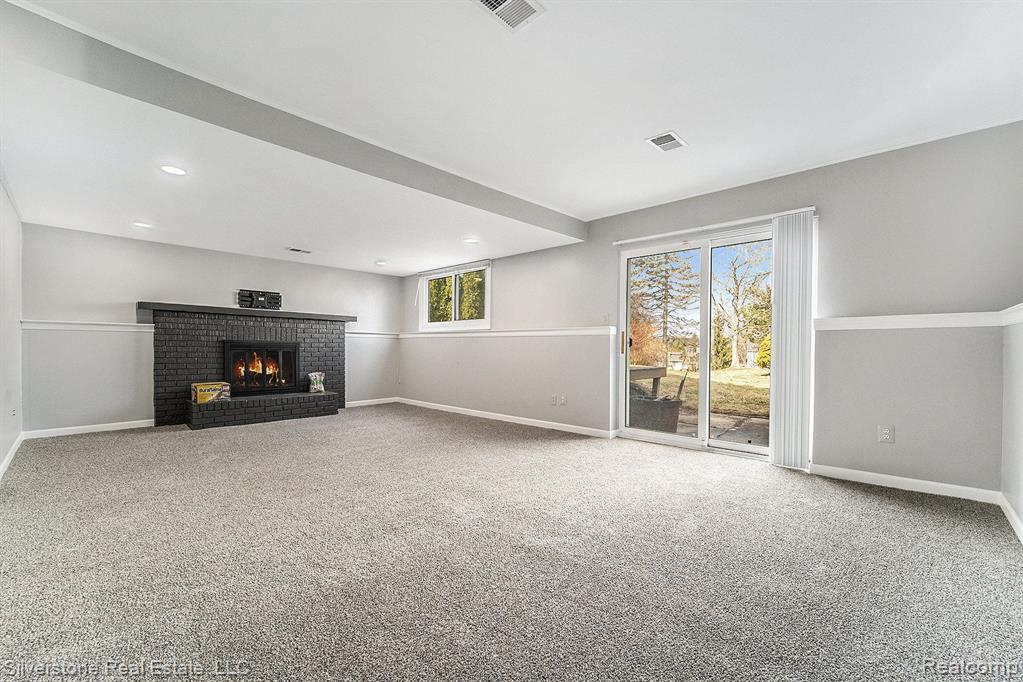 804 Dickson Lane Rochester Hills, MI 48307 - Photo 16 of 24