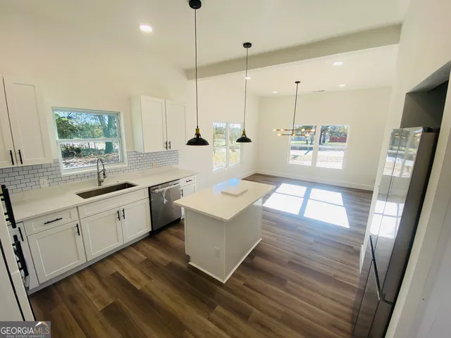 $279,000 | 545 Shady Lane, Toccoa, GA 30577