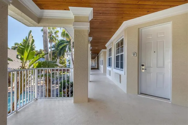 $2,500 | 3506 54th Drive West, Unit 202, Bradenton, FL 34210