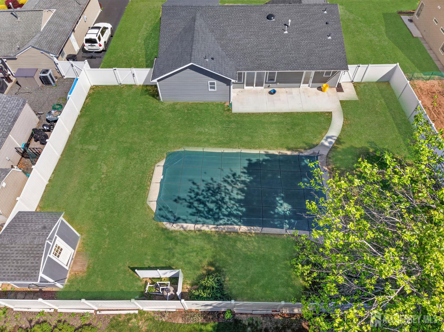 19 Springdale Road Kendall Park, NJ 08824 - Photo 40 of 41