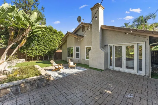 $1,249,000 | 7941 Calle Madrid, Carlsbad, CA 92009