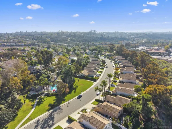 $1,249,000 | 7941 Calle Madrid, Carlsbad, CA 92009