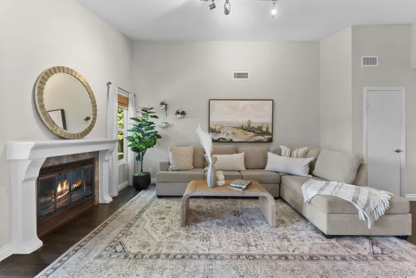 $1,249,000 | 7941 Calle Madrid, Carlsbad, CA 92009