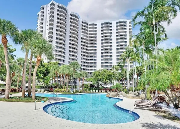 $3,499 | 3300 Northeast 192 Street, Unit 1712, Aventura, FL 33180