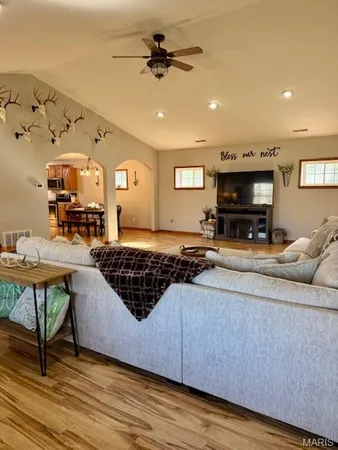 $399,900 | 8032 T Highway, Fredericktown, MO 63645