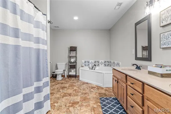 $399,900 | 8032 T Highway, Fredericktown, MO 63645