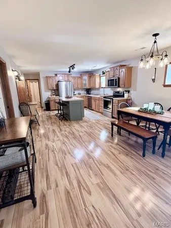 $399,900 | 8032 T Highway, Fredericktown, MO 63645