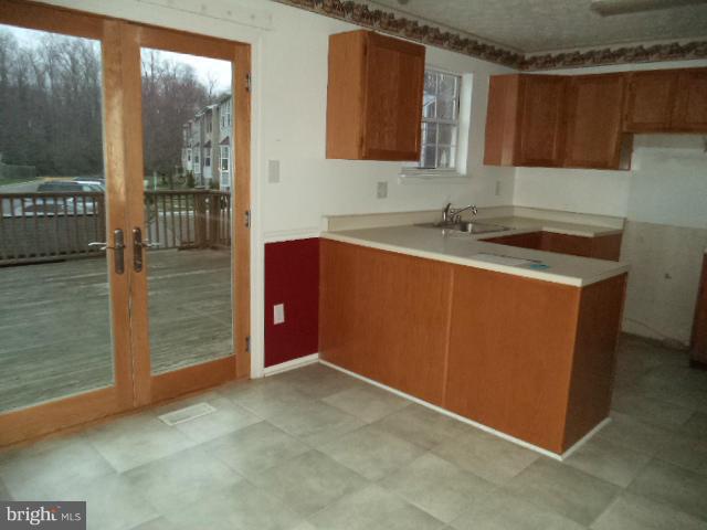 500 Kosoak Road Baltimore, MD 21220 - Photo 6 of 15 Kitchen