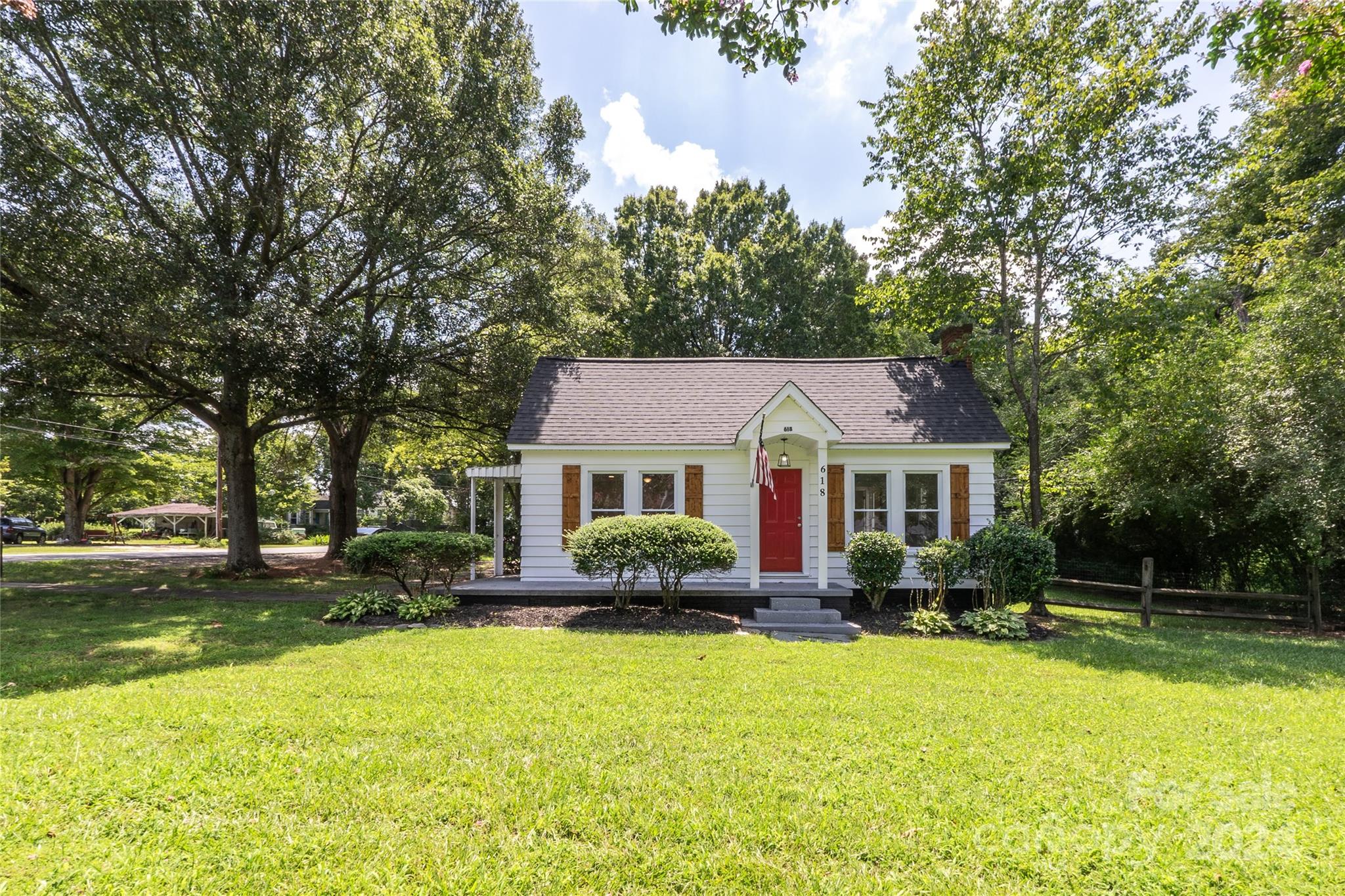 618 Eddleman Road Kannapolis, NC 28083 - Photo 8 of 38 Gallery Image 8