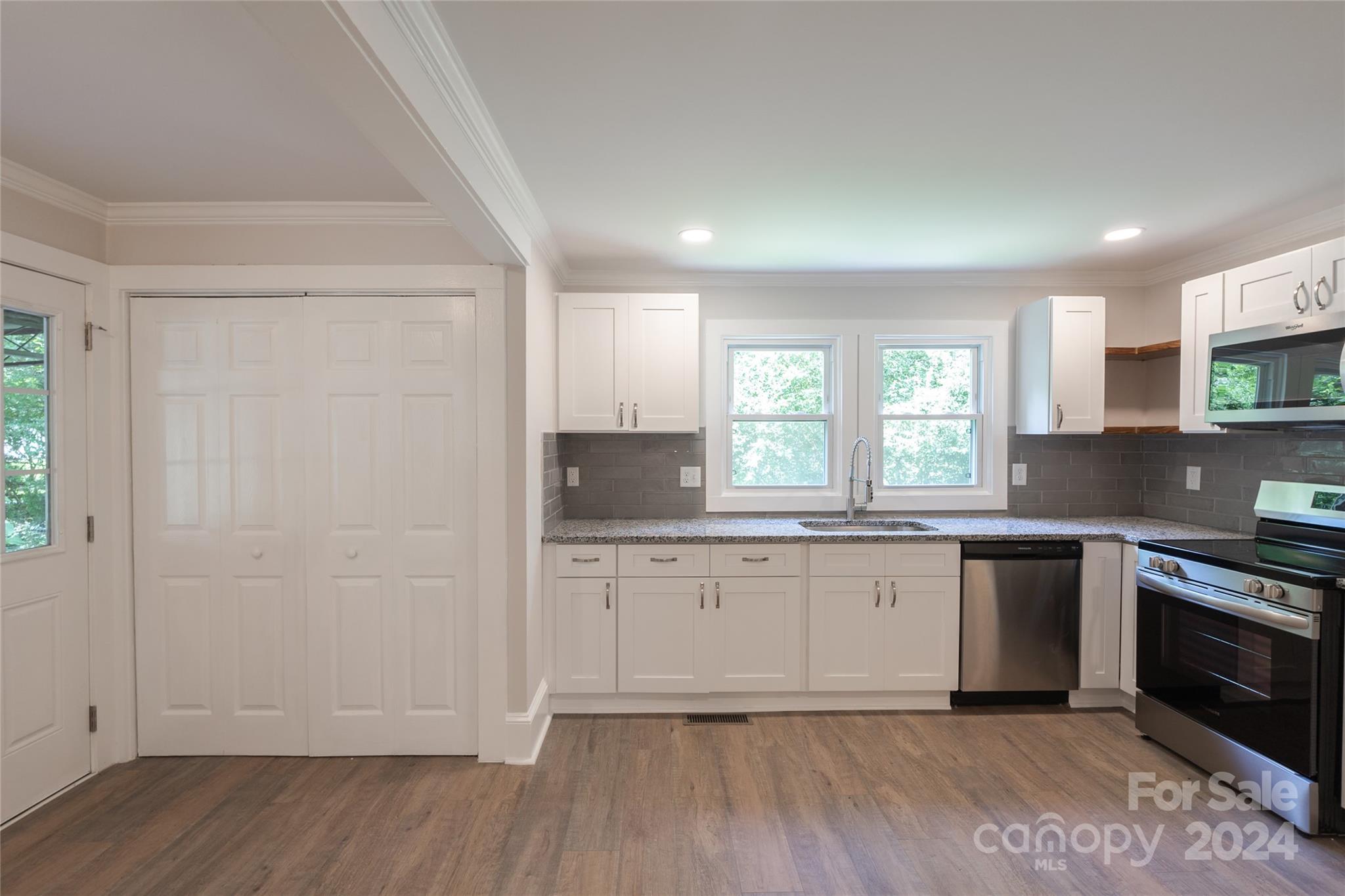 618 Eddleman Road Kannapolis, NC 28083 - Photo 9 of 38 Gallery Image 9