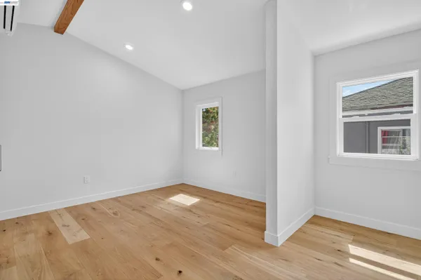 $1,275,000 | 914 61st Street, Oakland, CA 94608