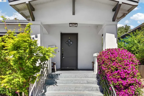 $1,275,000 | 914 61st Street, Oakland, CA 94608