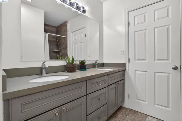 $1,275,000 | 914 61st Street, Oakland, CA 94608