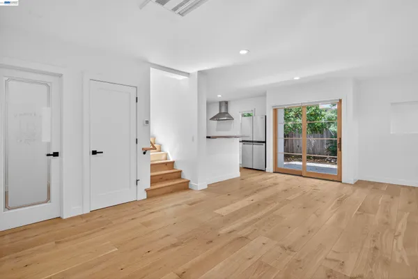 $1,275,000 | 914 61st Street, Oakland, CA 94608
