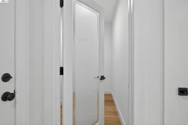 $1,275,000 | 914 61st Street, Oakland, CA 94608