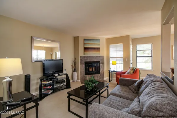 $1,800 | 6651 North Campbell Avenue, Unit 224, Tucson, AZ 85718