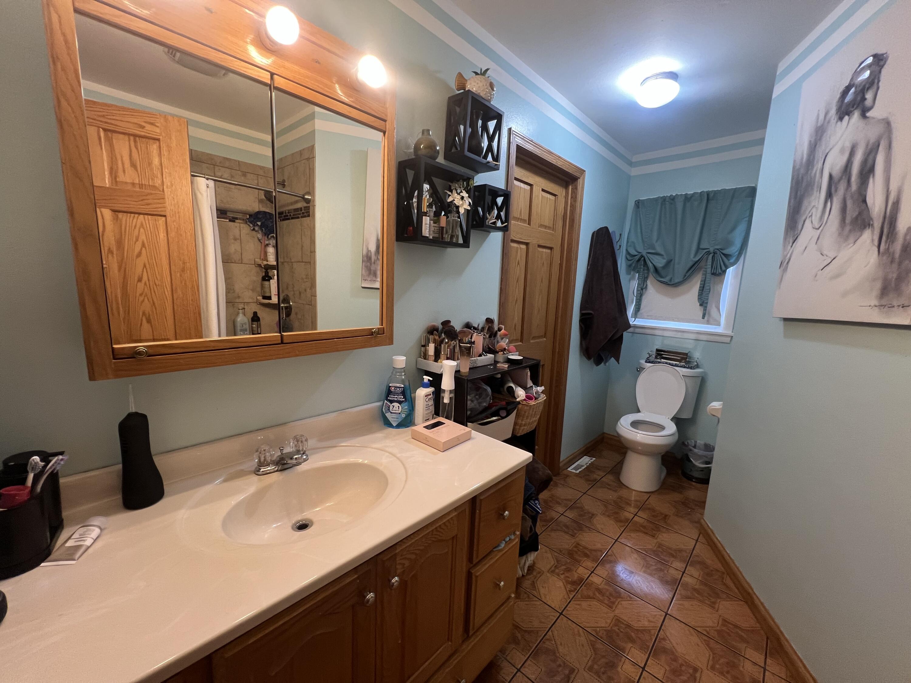 5324 West Allerton Avenue Greenfield, WI 53220 - Photo 15 of 24 IMG_9057