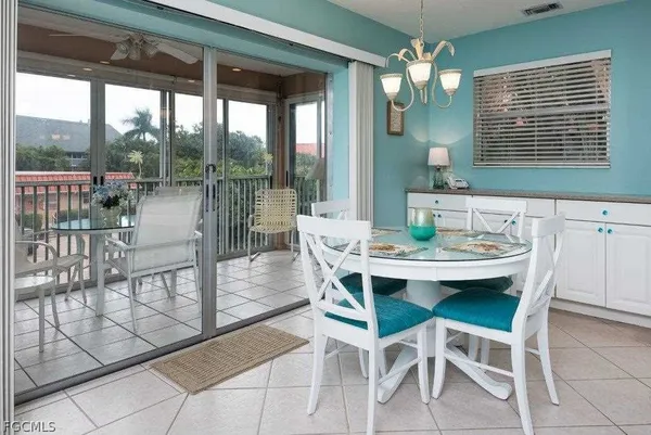 $389,000 | 805 East Gulf Drive, Unit 5D, Sanibel, FL 33957