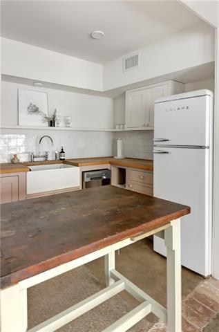 3232 Grand Rte Saint John Street, Unit B New Orleans, LA 70119 - Photo 12 of 19