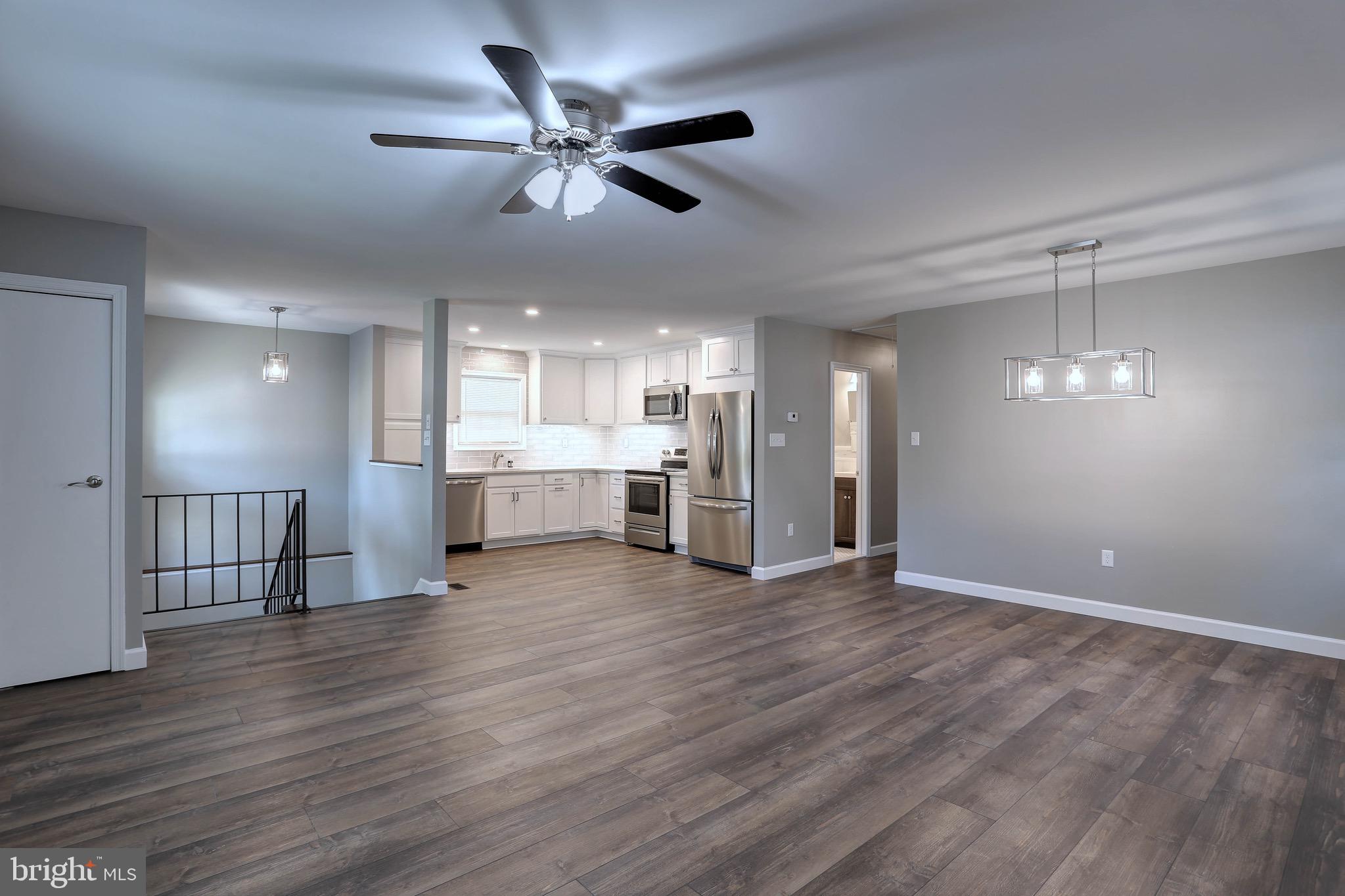 459 A Community Road Severna Park, MD 21146 - Photo 11 of 37 Spacious eating and entertaining area