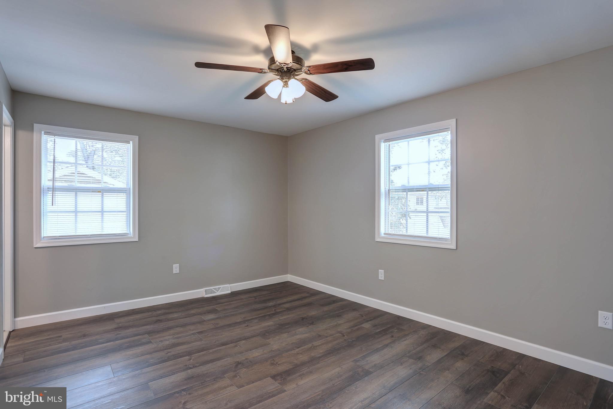 459 A Community Road Severna Park, MD 21146 - Photo 16 of 37 Master bedroom
