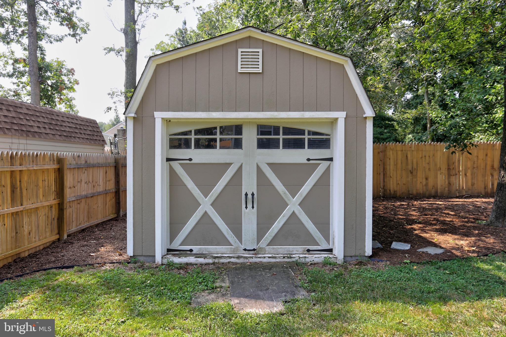459 A Community Road Severna Park, MD 21146 - Photo 8 of 37 Gallery Image 8