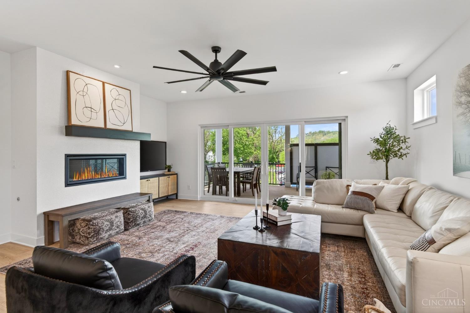 271 Strader Avenue Cincinnati, OH 45226 - Photo 17 of 40