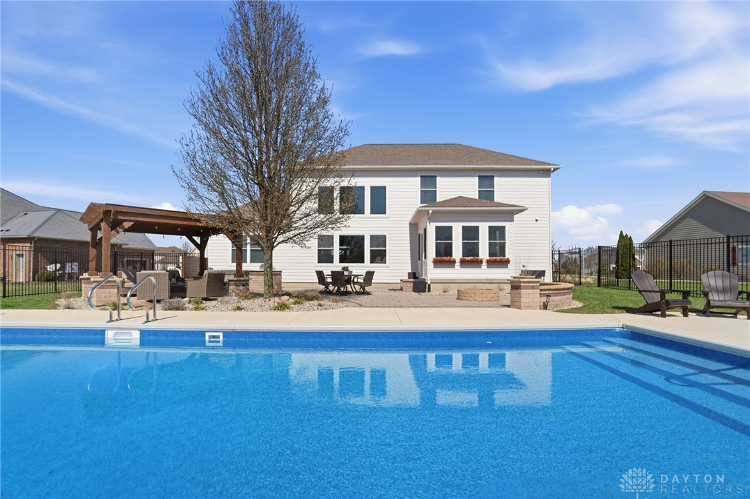 1250 MacIntosh Court Troy, OH 45373 - Photo 4 of 100