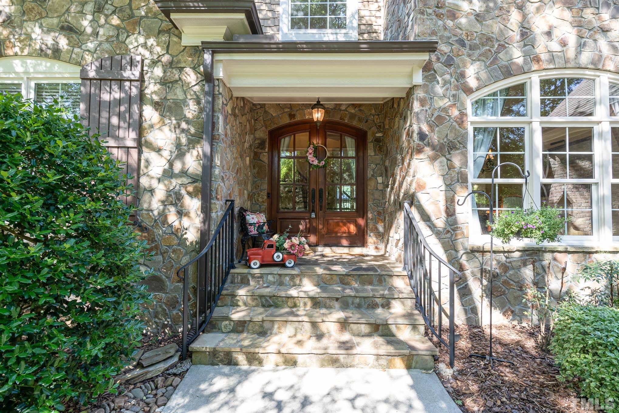 2604 Drommore Lane Raleigh, NC 27614 - Photo 4 of 40 Gallery Image 4
