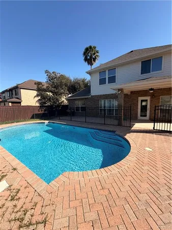 $2,400 | 1511 East 28th Street, Mission, TX 78574