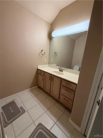 $2,400 | 1511 East 28th Street, Mission, TX 78574