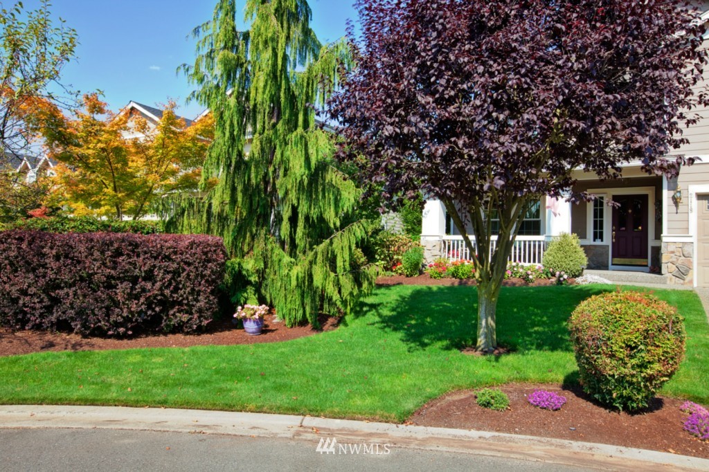 2118 Southeast 2nd Place Renton, WA 98056 - Photo 2 of 15