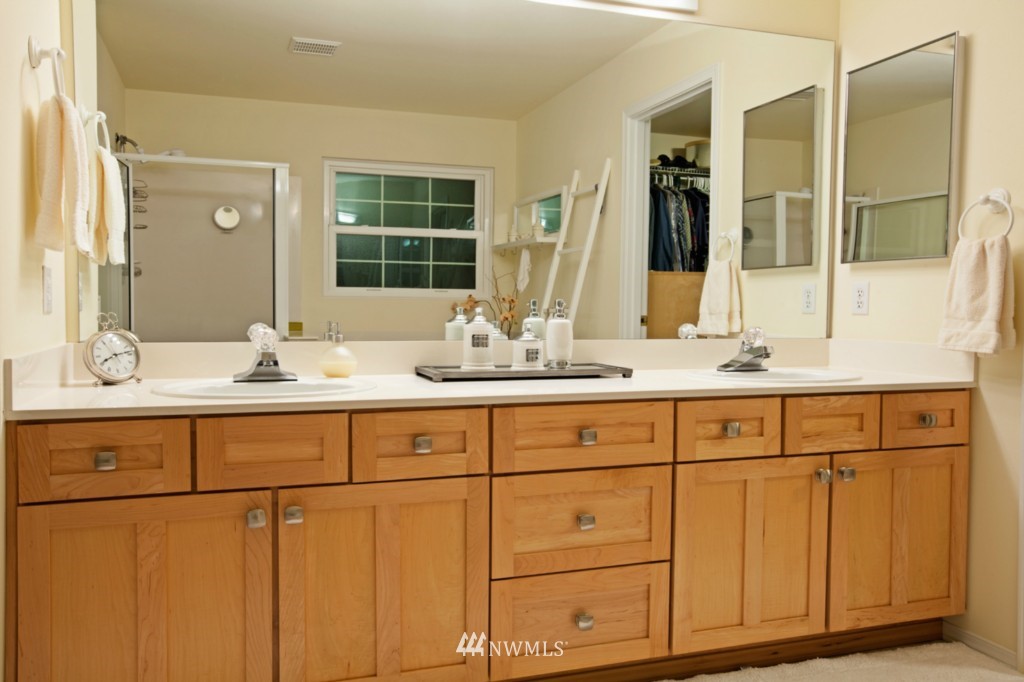 2118 Southeast 2nd Place Renton, WA 98056 - Photo 12 of 15