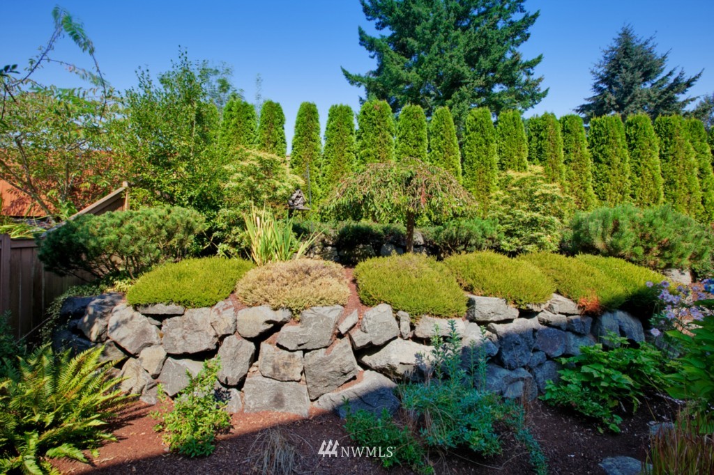 2118 Southeast 2nd Place Renton, WA 98056 - Photo 5 of 15