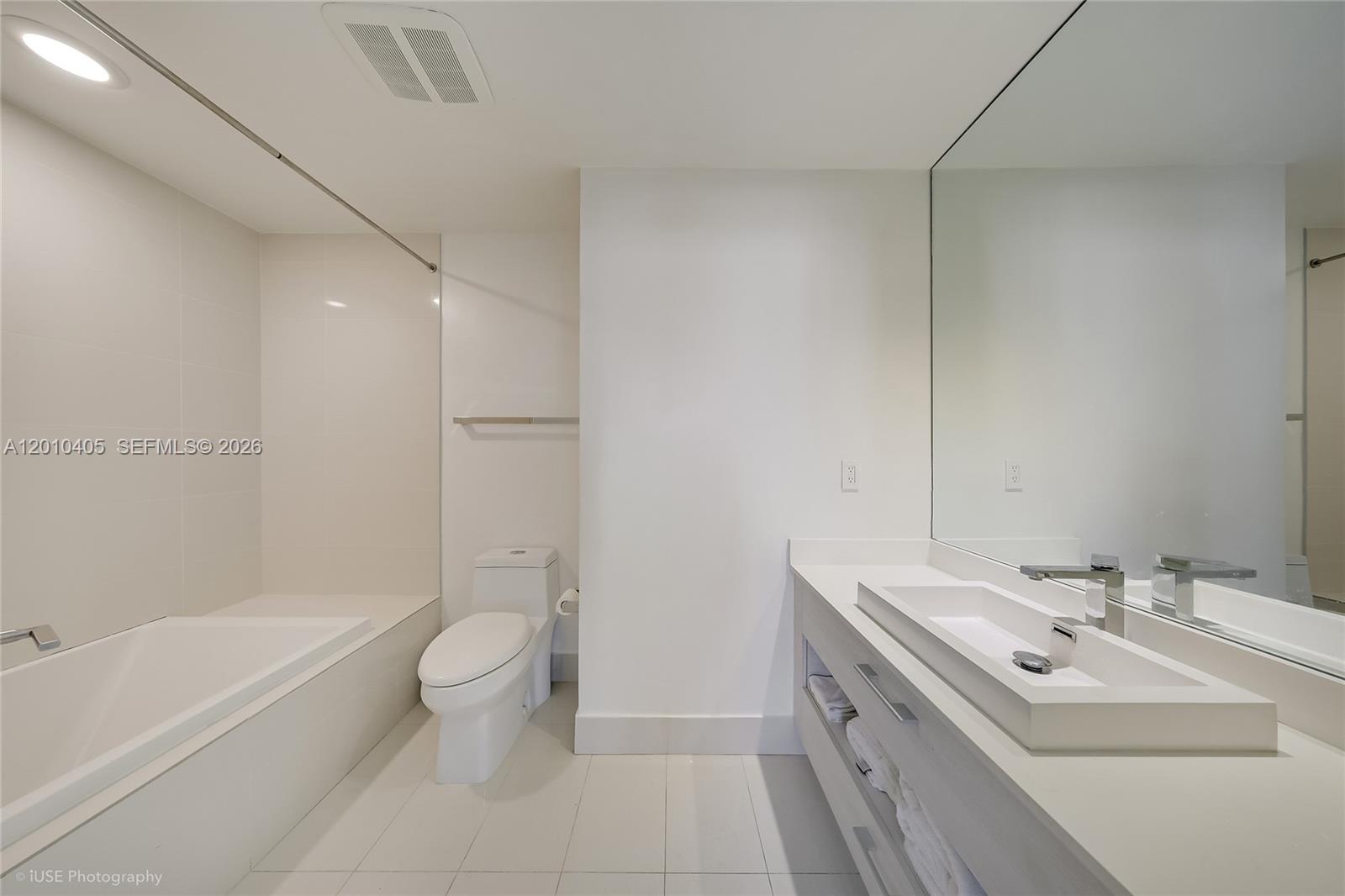 55 Southwest 9th Street, Unit 2109 Miami, FL 33130 - Photo 11 of 19