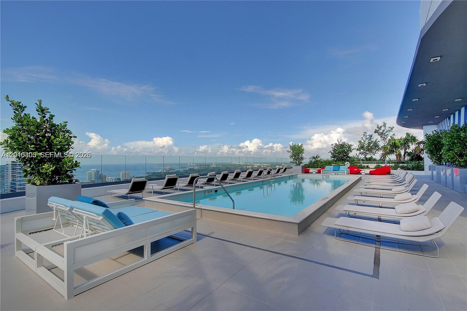 55 Southwest 9th Street, Unit 2109 Miami, FL 33130 - Photo 16 of 19
