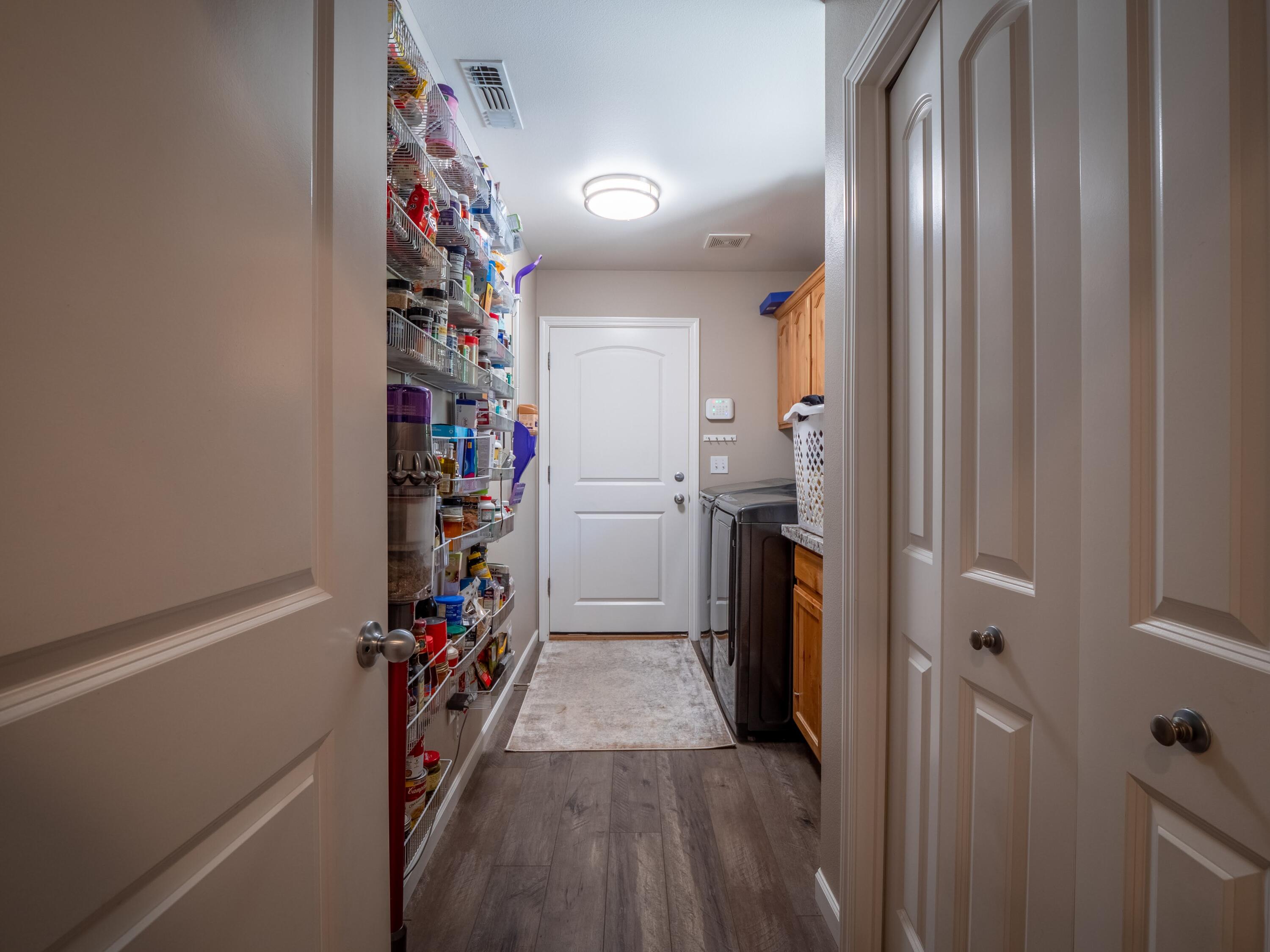 801 Three Pines Road Grants Pass, OR 97526 - Photo 33 of 45 Laundry 1