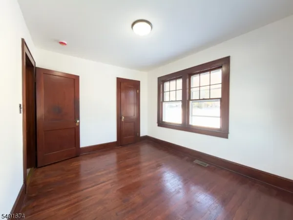 $3,650 | 24 Hope Road, Great Meadows, NJ 07838